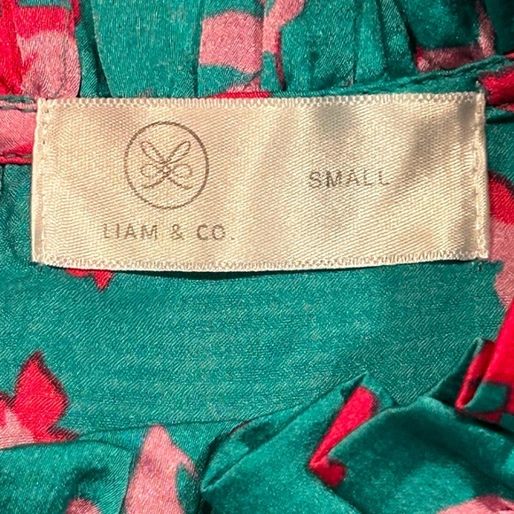 💗 LIAM & CO! STUNNING FLORAL BABY DOLL TOP!! SO FLATTERING & FEMININE!! 💗 - Picture 4 of 13